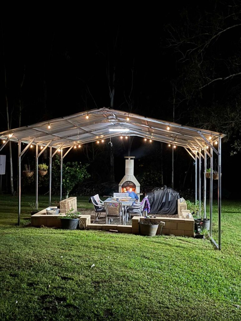 Parkys Park Hobby Farm Buschbeck outdoor fireplace setup